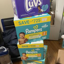 Pampers Size 2 180 Ct 