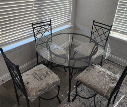 Dining Table With 4 Chairs