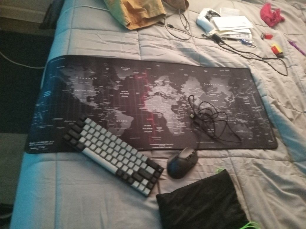Gaming Keyboard & Mouse & awesome mat BUNDLE..