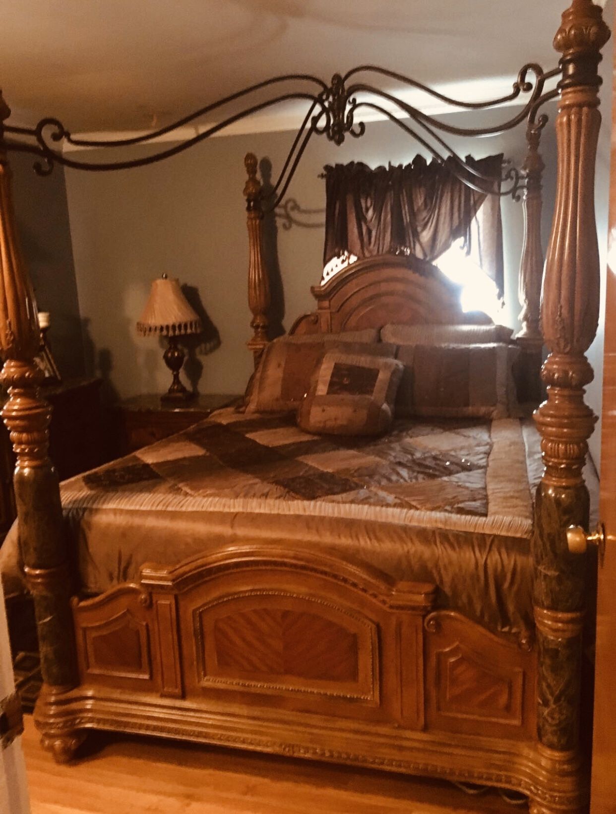 Bedroom Set