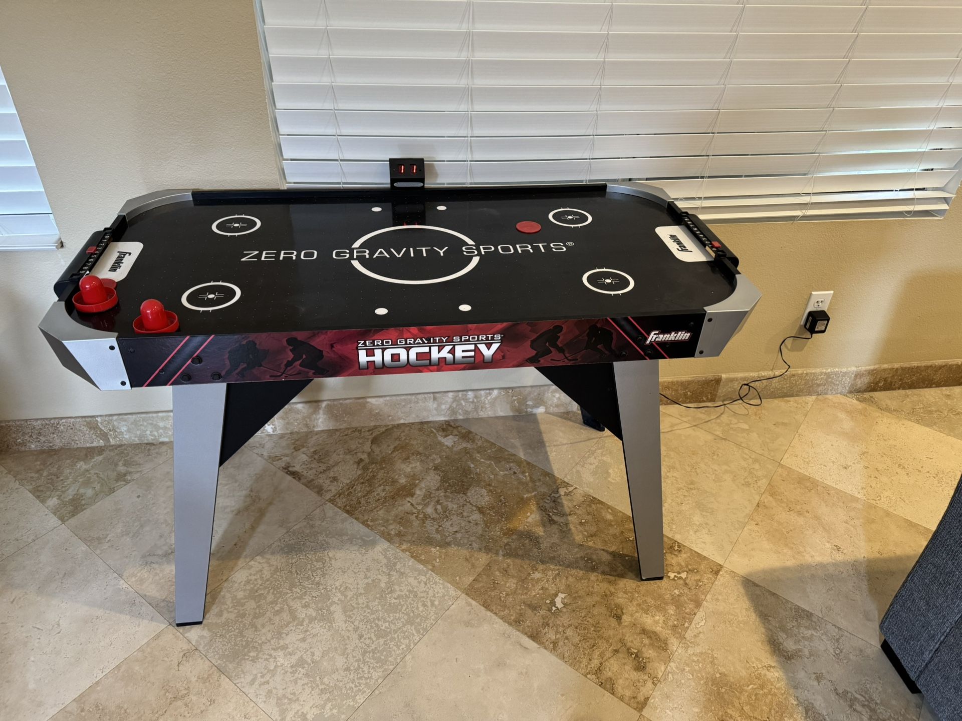 Air Hockey Table