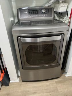 LG TrueSteam Electric Dryer – Excellent Condition – $200
