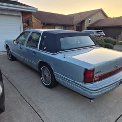1991 Lincoln Town Car