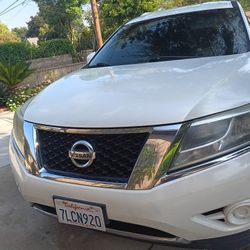 2014 Nissan Pathfinder