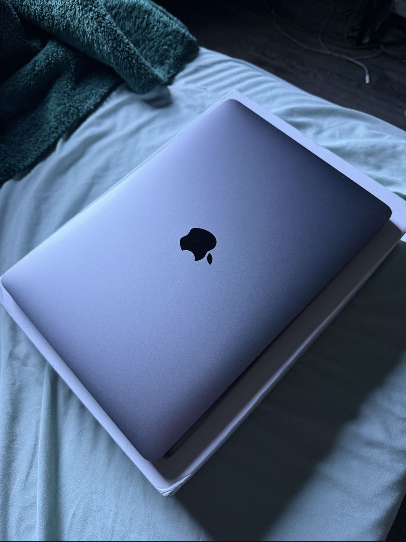 Macbook Pro M2 (2022 Model)