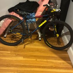 Pac Man Throne Limited Editon