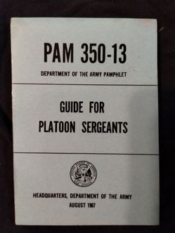 Vintage 1967 Army Guide for Platoon Sergeants pamphlet, PAM 350-13
