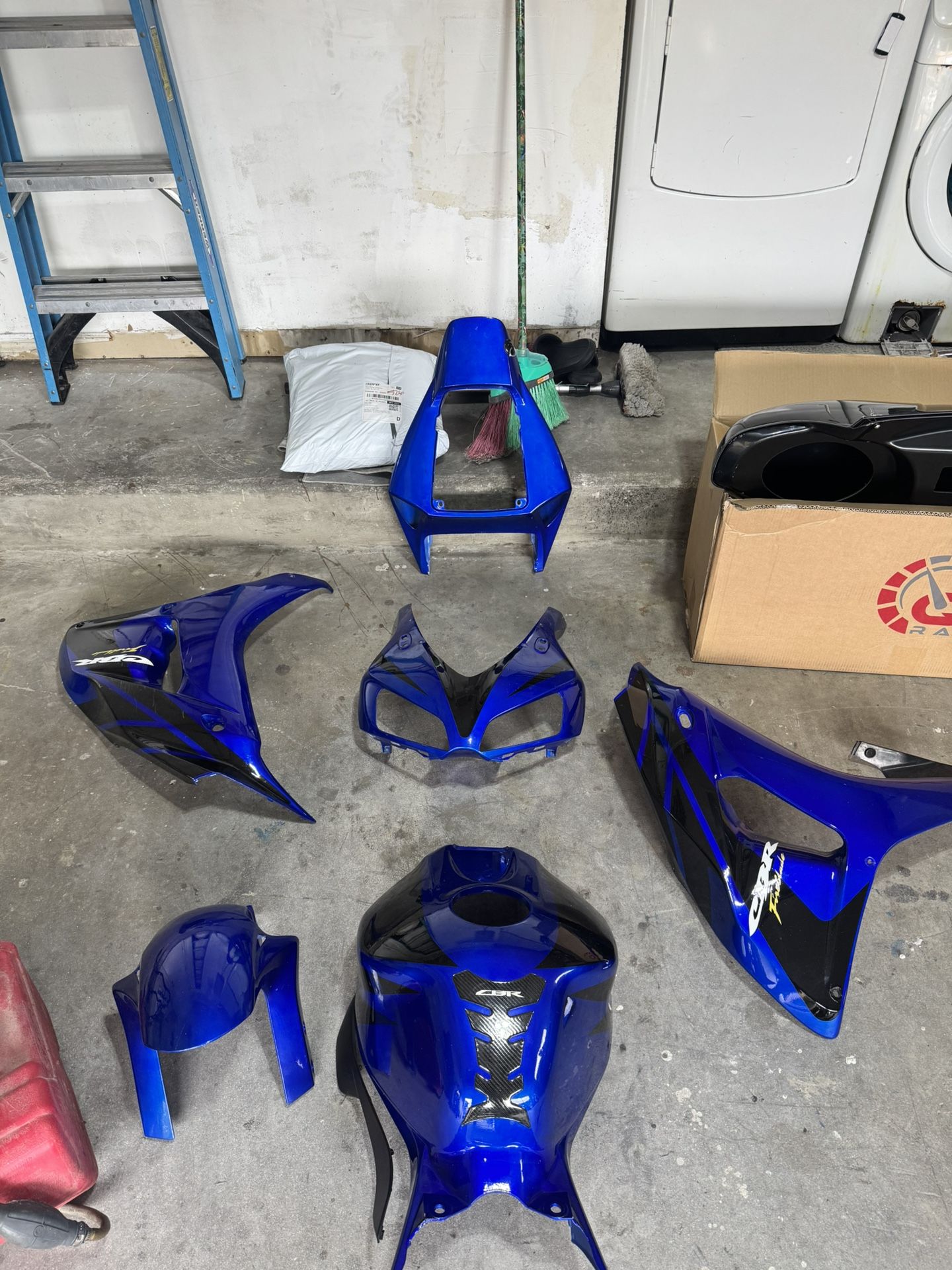 06-07 CBR1000rr Fairings