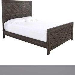 Queen Size Bedset grey From  Jerome’s 