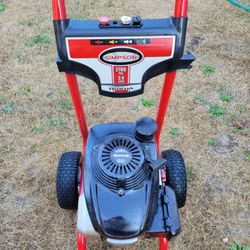 Honda & Simpson Pressure Washer 2700psi
