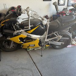 2021 Suzuki Street Bike