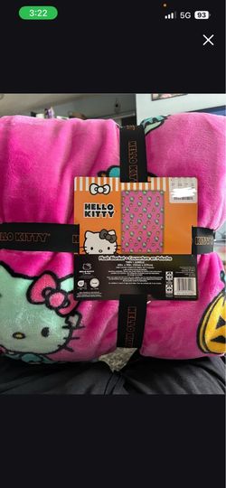 Hello kitty blanket