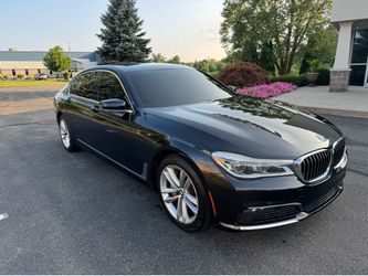 2016 BMW 750i