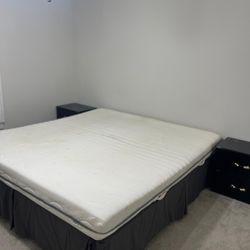 King Size Bed With Mattress And Side Tables