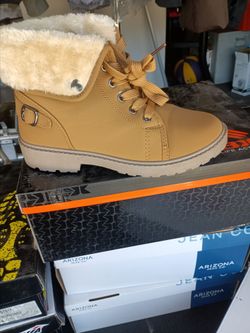 New back to school shoe for 20.00