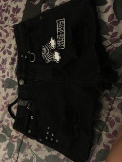 Kill star shorts