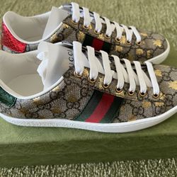 Gucci Women’s Bee Ace Size 35.5G/6.5US