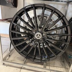 22” Gloss Black Mercedes Wheels Rims Tires