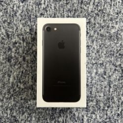 Pristine Apple iPhone 7 w/ Value Added Accessories  