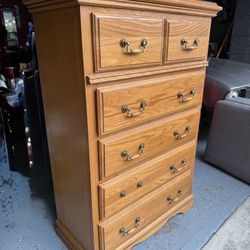 Dresser 5 drawer - American Heirloom