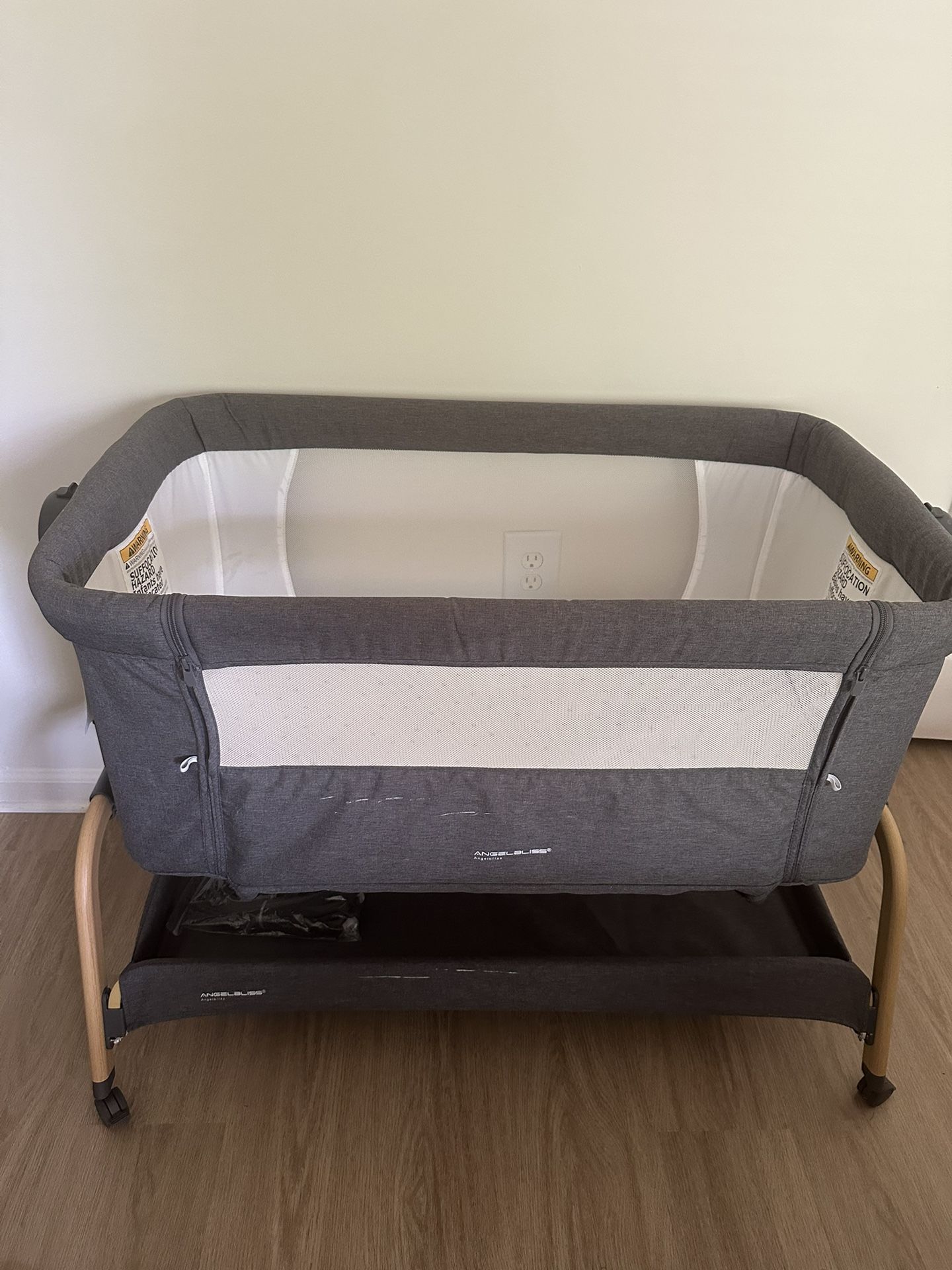 Angelbliss 3 in 1 Baby bassinet