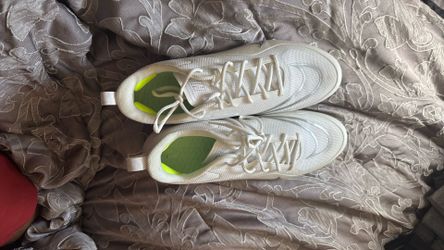 Men’s size 13 white cleats 