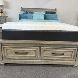 4 Pc Queen Bedroom Set 