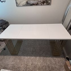 Modern Office Desk (White/Gold) 
