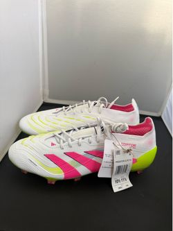 Adidas Predator Elite soccer cleats size 10.5