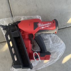 18v Milwaukee Duplex Nailer 21 Degree (Tool Only)