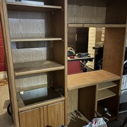 Garage Cabinet / Entering Center
