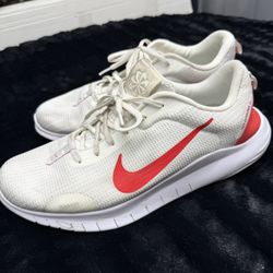 Nike Men’s 11 Flex Experience Run 12 white and red trainers!  