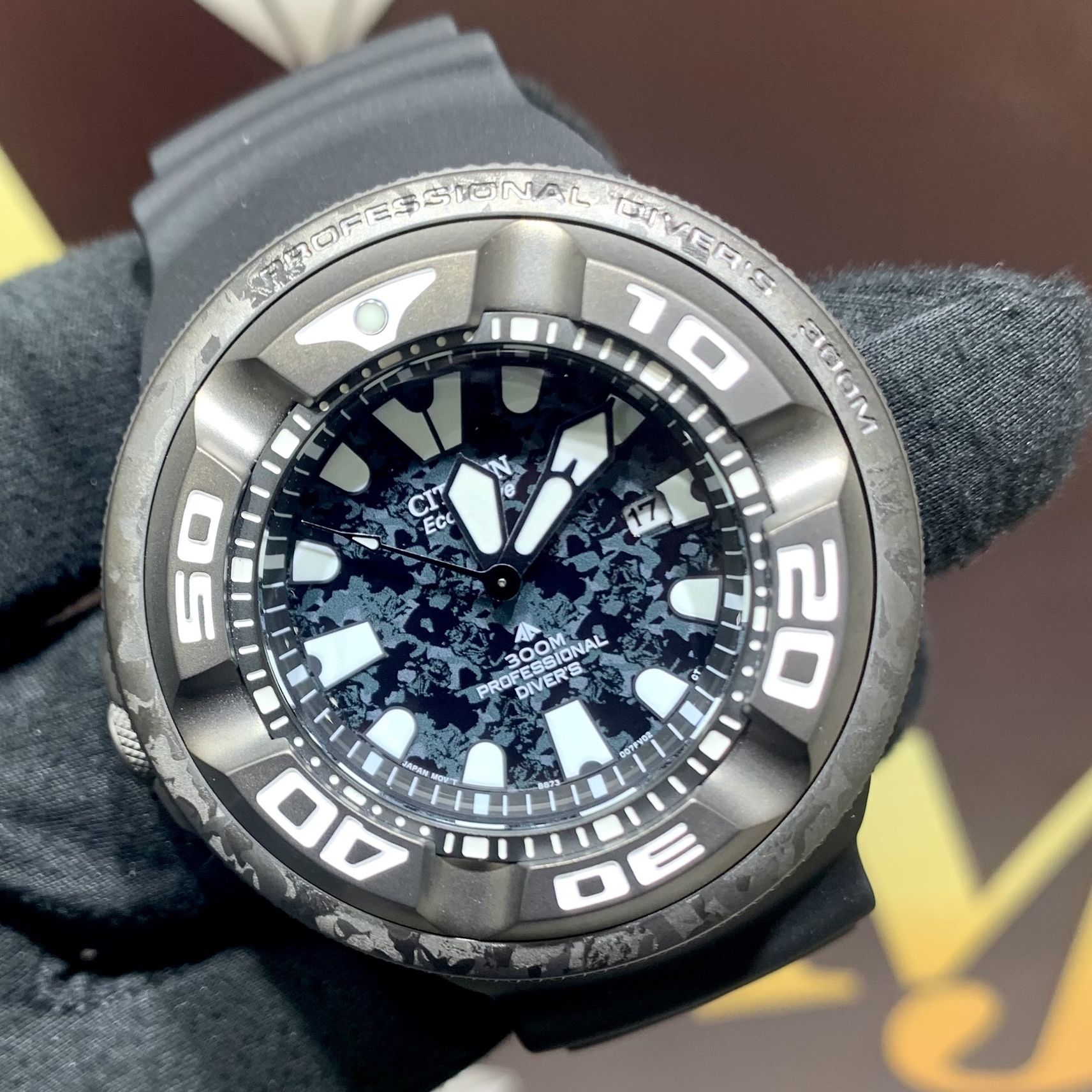 Exclusive Release” Citizen Promaster Dive “Godzilla” BJ8056-01E