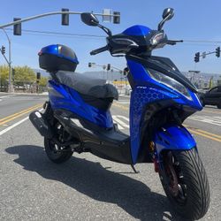 200cc Scooter 
