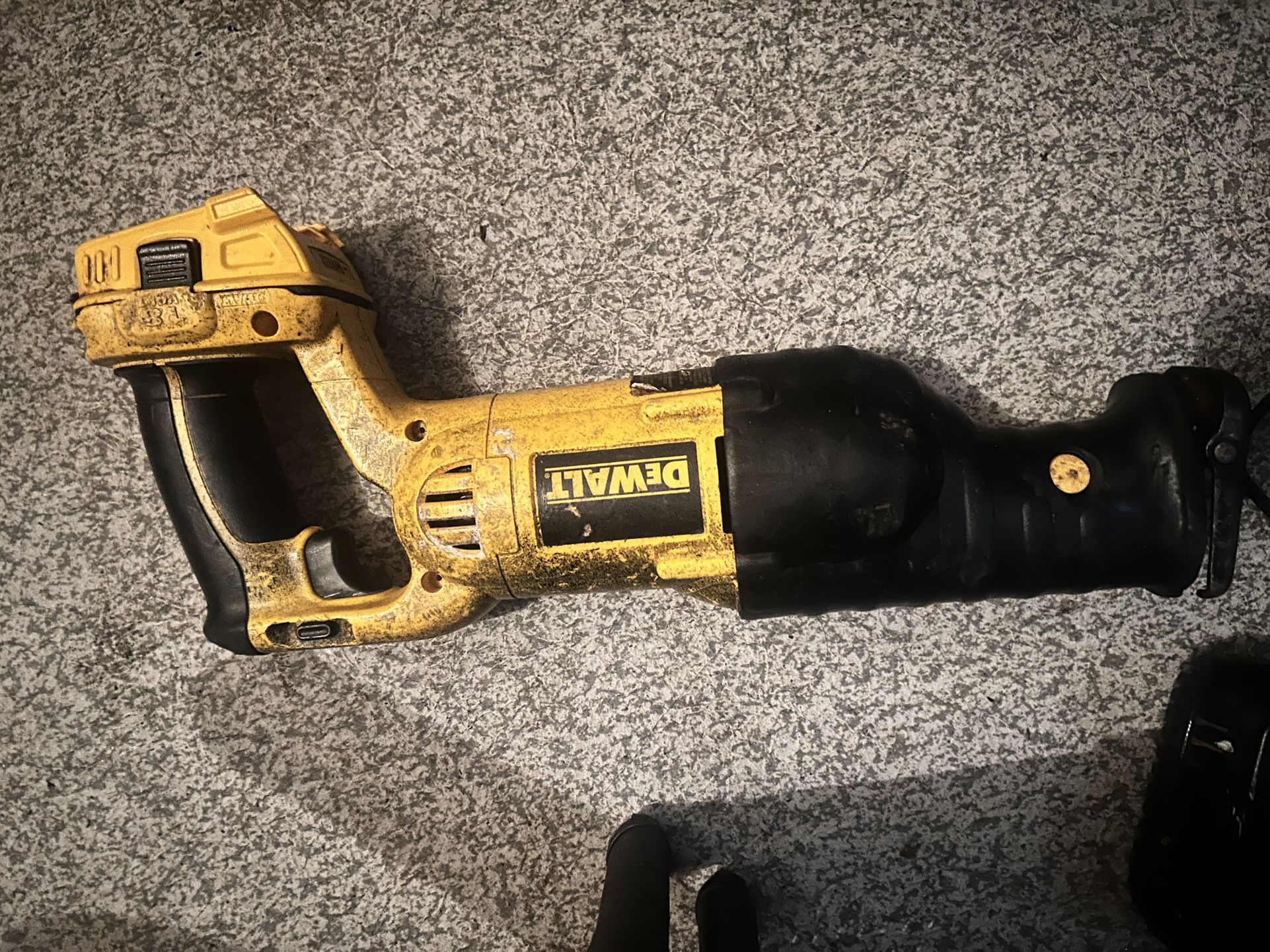 Dewalt Saw