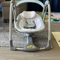 Ingenuity Swing 'n Go is foldable & lightweight