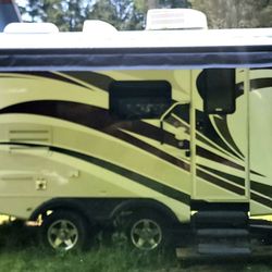 2011 Keystone Premier ultra lite