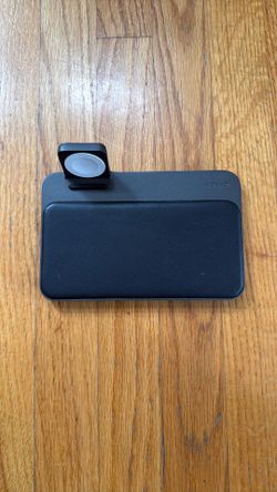 Nomad Phone Charging Pad With Apple Watch Charger