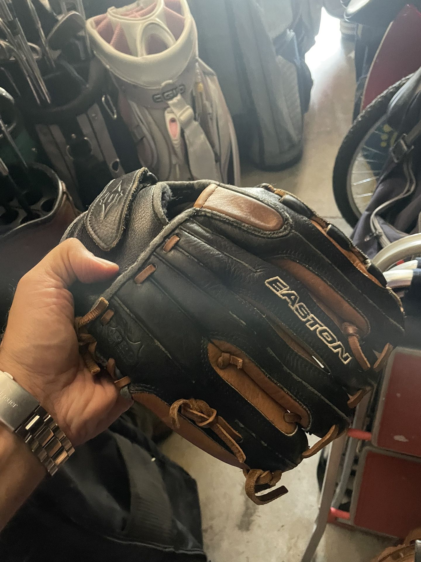 Baseball glove Easton size 12 