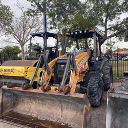 Case 580SN Backhoe