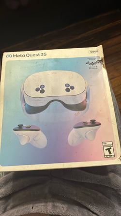 Meta Quest3s Headset with Controllers