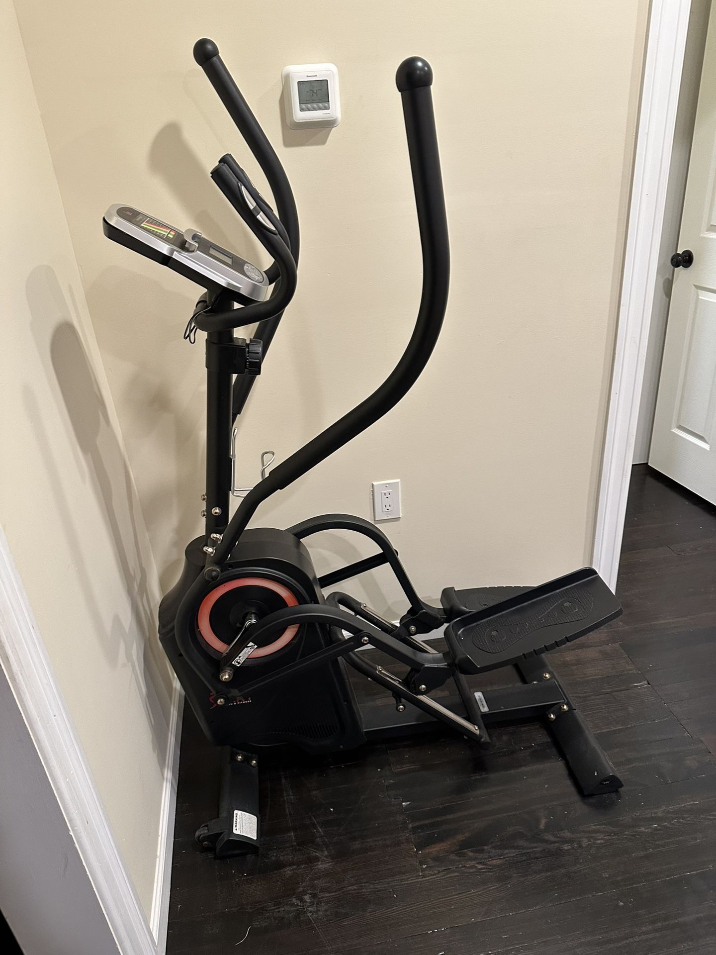 Sunny health and fitness treadmill