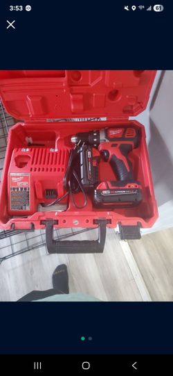 Milwaukee Drill Plus Dewalt Drill, Craftsman Drill, Dewalt Speaker, Dewalt Shopvac, Dewalt Multi-colored, Dewalt Impact Drill, Dewalt Sawzaw, And Mor 