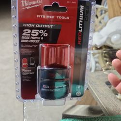 Milwaukee New m12 high output 2.5
