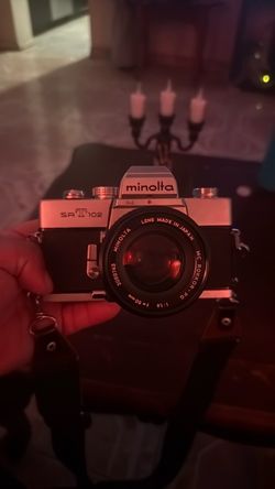 Minolta srT102 film camera