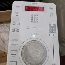 Pair Of Gemini LCDJ CD player/DJ turntable