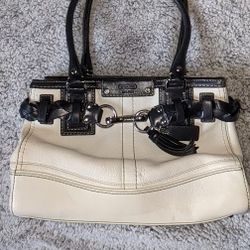 Coach Leather Carryall Hampton Signature Bag