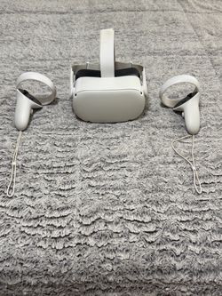 white Meta Quest 2 64GB