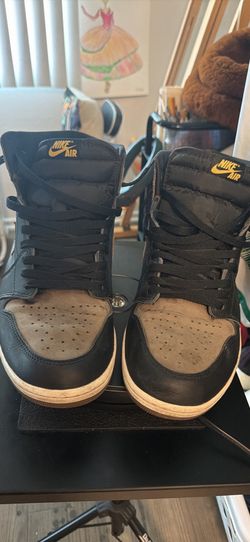 Jordan 1 palemino size 12