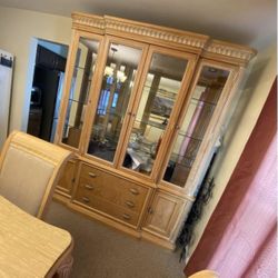 American Drew Dinning Room